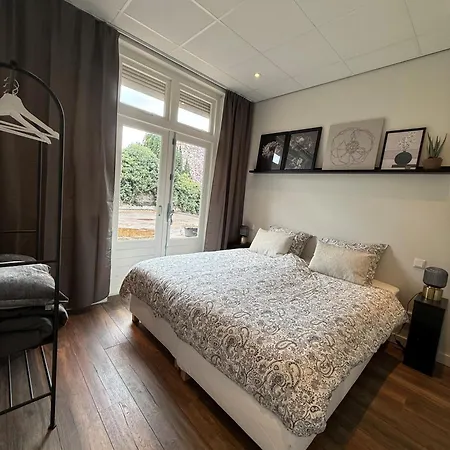 Bruxelles - & Bed & Breakfast Venlo