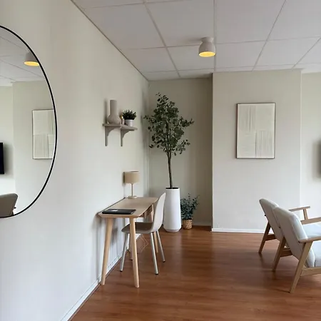 Bed & Breakfast Bruxelles - & 4*
