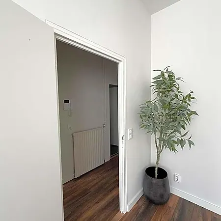 Bruxelles - & Oda ve Kahvaltı 4*
