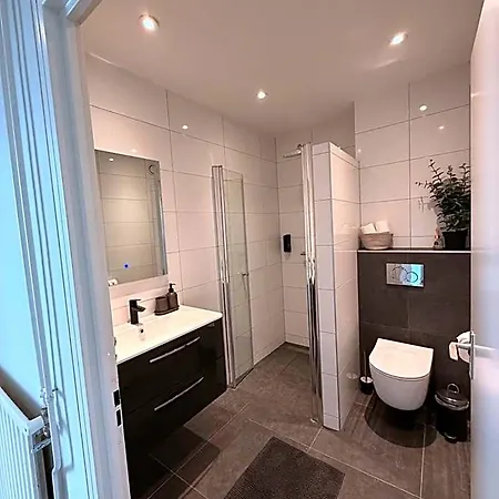 Bruxelles - & 4* Venlo