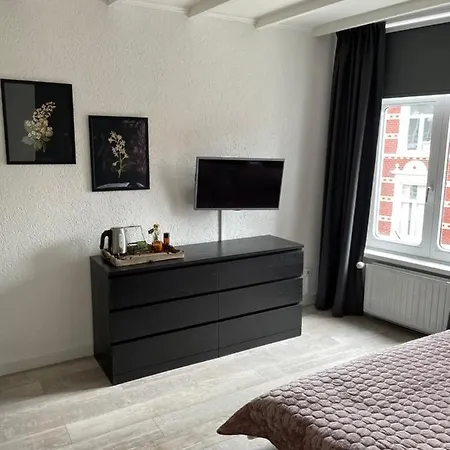 فندق مبيت وإفطار Bruxelles - &