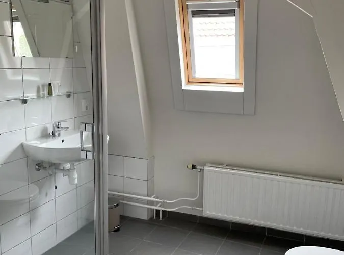 Bruxelles - & Alojamento de Acomodação e Pequeno-almoço