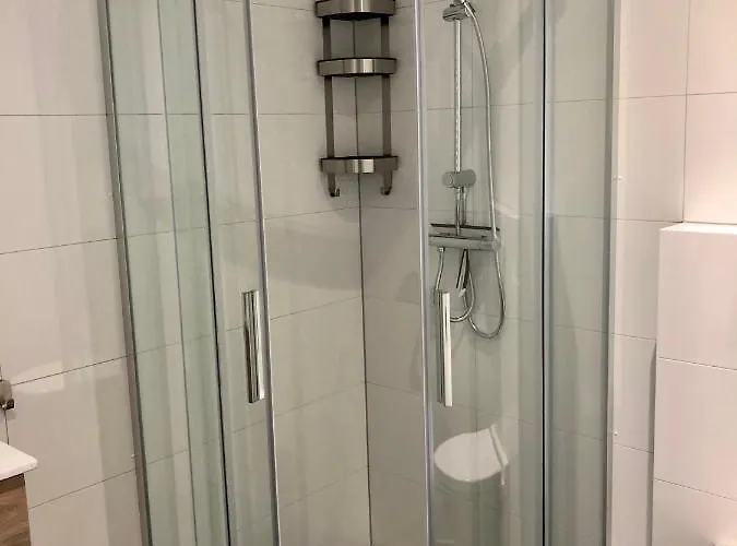 Bruxelles - & Alojamento de Acomodação e Pequeno-almoço 4*