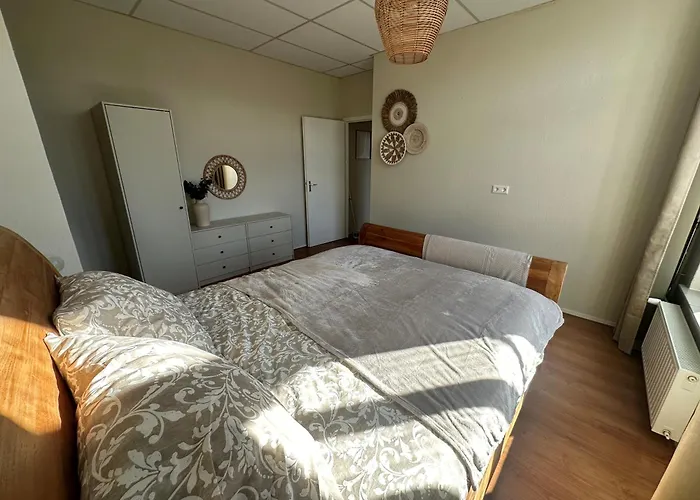 Bruxelles - & Alojamento de Acomodação e Pequeno-almoço